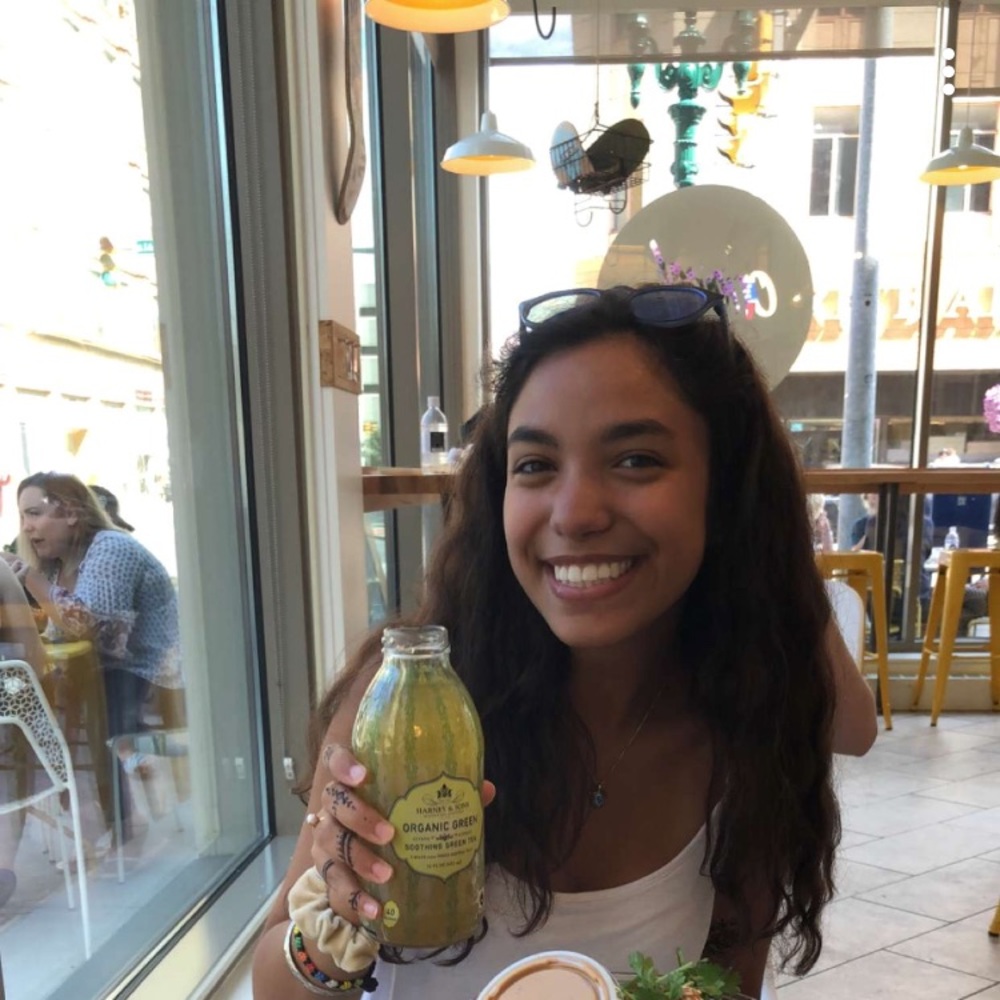 Meet your Posher, Leila